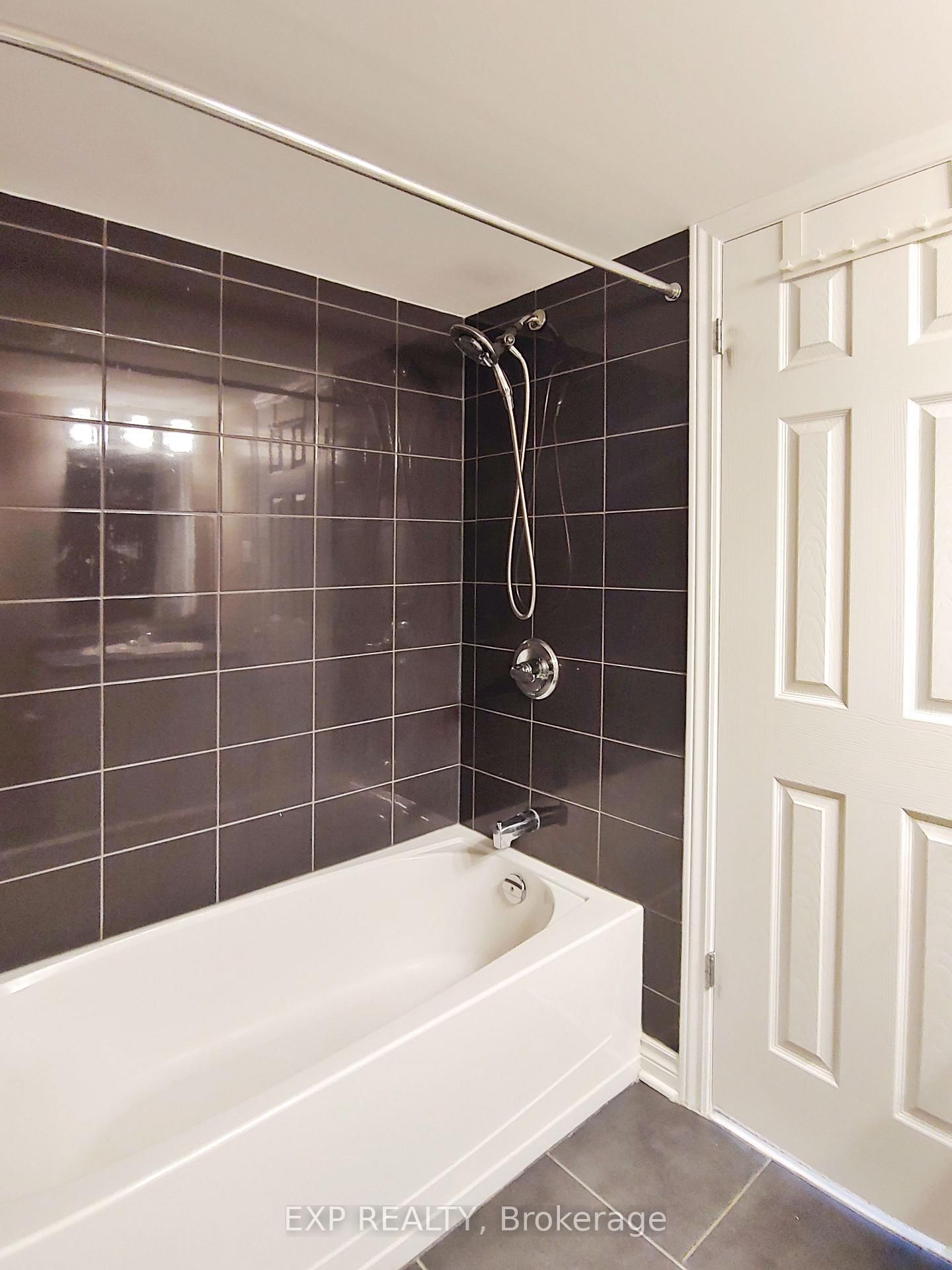605 Chapman Mills Drive • #B • Ottawa, ON photo 24
