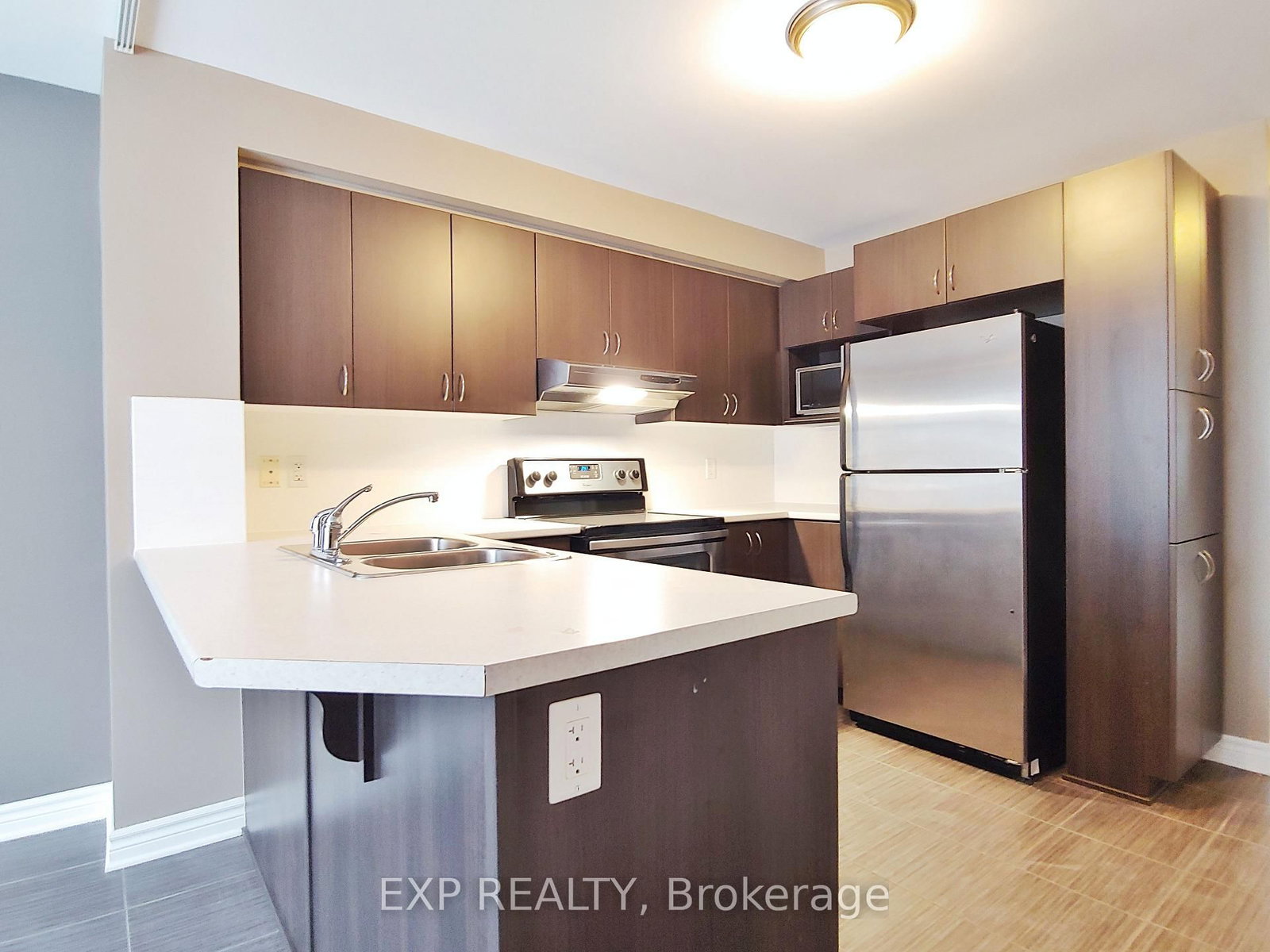 605 Chapman Mills Drive • #B • Ottawa, ON photo 5