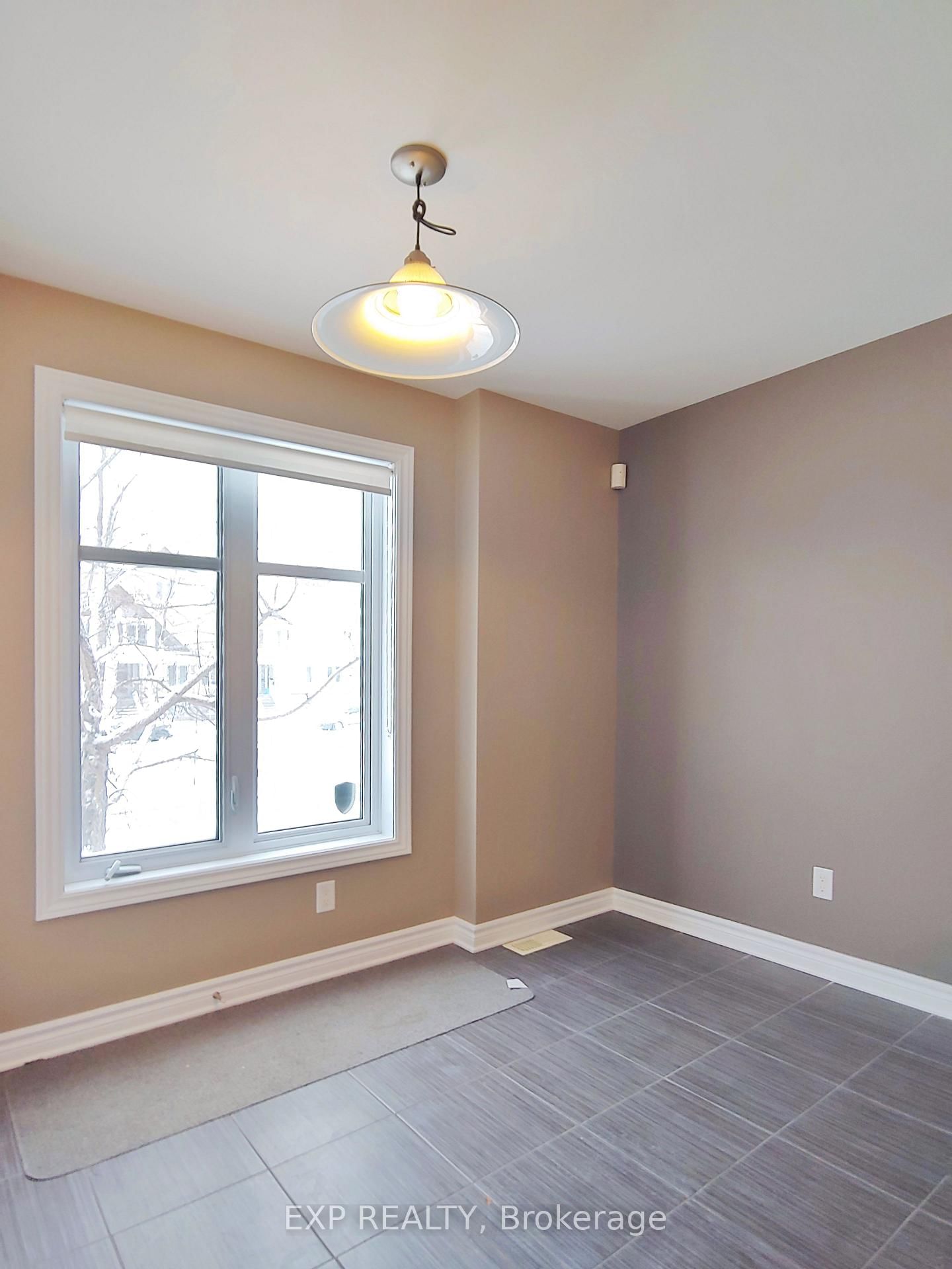 605 Chapman Mills Drive • #B • Ottawa, ON photo 7
