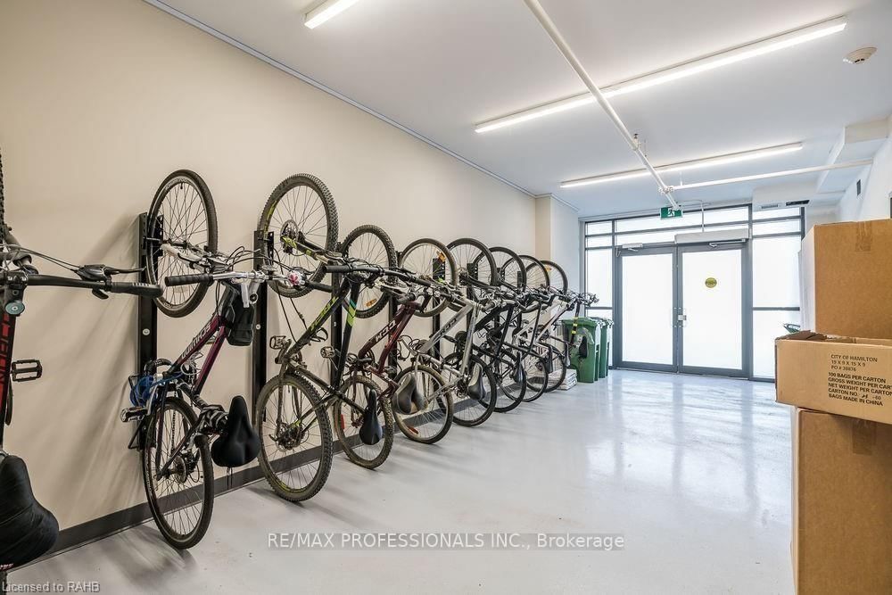 Condo for lease at 124-101 Shoreview Place, Hamilton, Ontario, L8E 0K2 - Lakeshore - MLS: X12885582