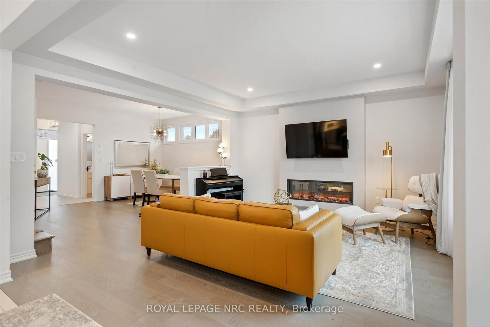 Detached House for sale at 20 Myrtle Street, Pelham, Ontario, L0S 1E6 - Fonthill - MLS: X12885662