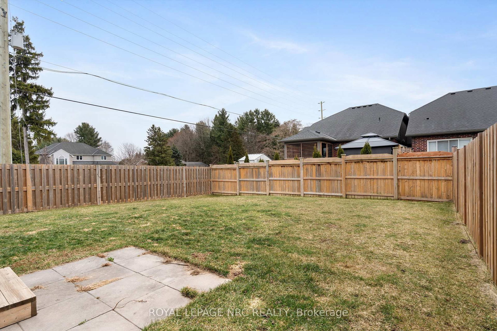 Detached House for sale at 20 Myrtle Street, Pelham, Ontario, L0S 1E6 - Fonthill - MLS: X12885662