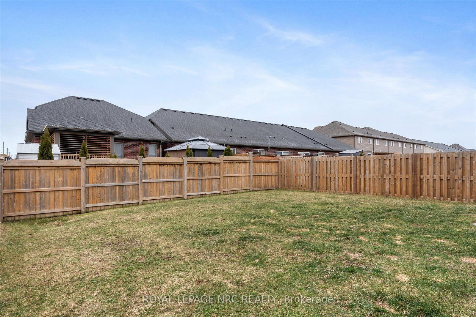 Detached House for sale at 20 Myrtle Street, Pelham, Ontario, L0S 1E6 - Fonthill - MLS: X12885662