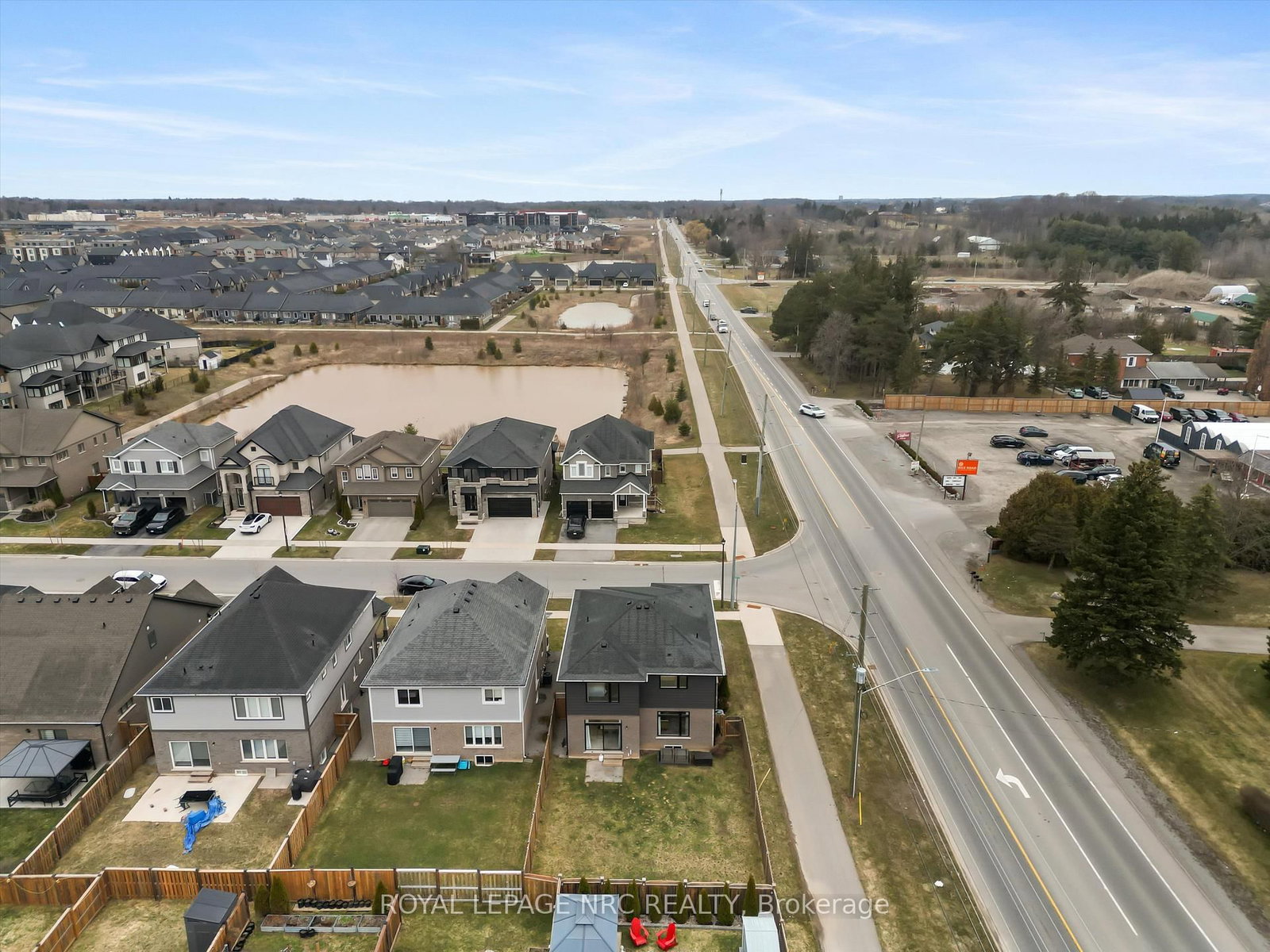 Detached House for sale at 20 Myrtle Street, Pelham, Ontario, L0S 1E6 - Fonthill - MLS: X12885662