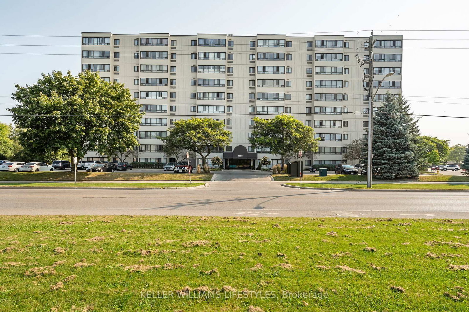 1600 Adelaide Street N, Unit 512 - Photo 2