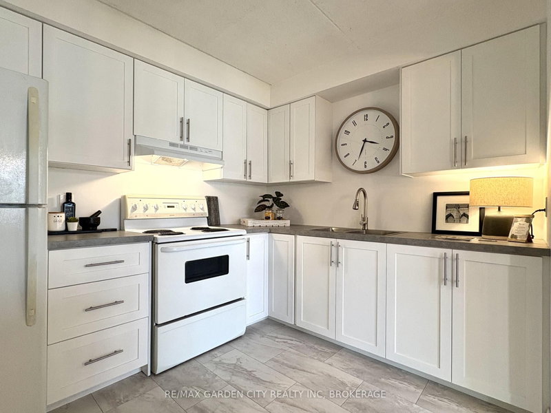 home for sale on 311-41 Rykert Street