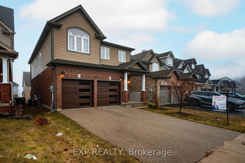 209 Drenters Crt, Guelph/Eramosa, N0B 2K0 | Image 2