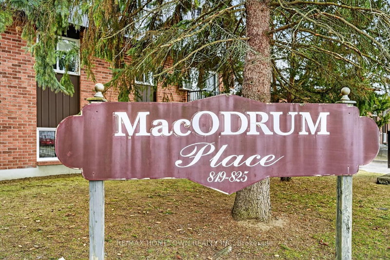 15 - 819 Macodrum Dr, Brockville, K6V 6P6 | Image 2