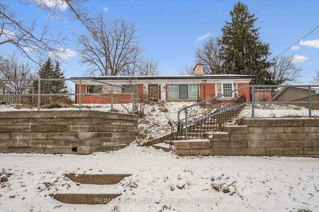 289 St Patrick Street E