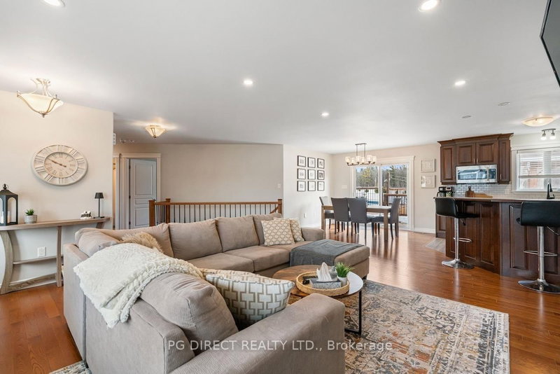 17 Albert St, Edwardsburgh/Cardinal, K0E 1T1 | Image 3