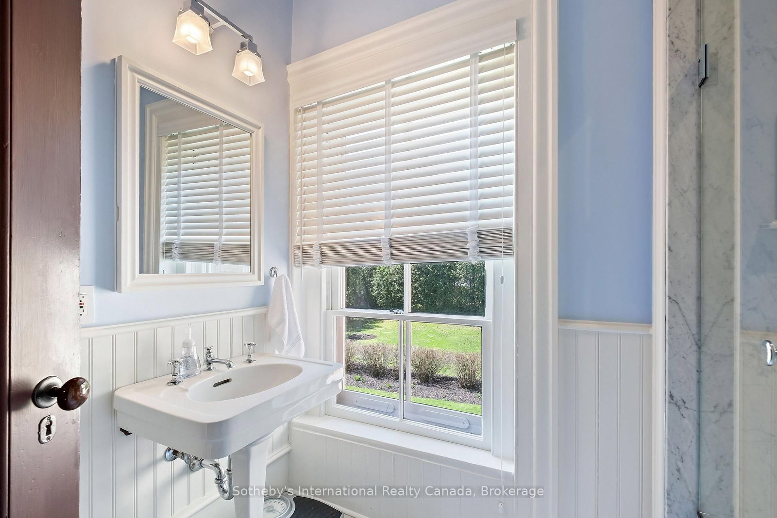 22 Lamport Street • Norfolk, ON photo 35