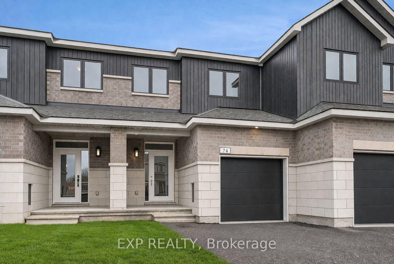 home for lease on 74 Richelieu Street