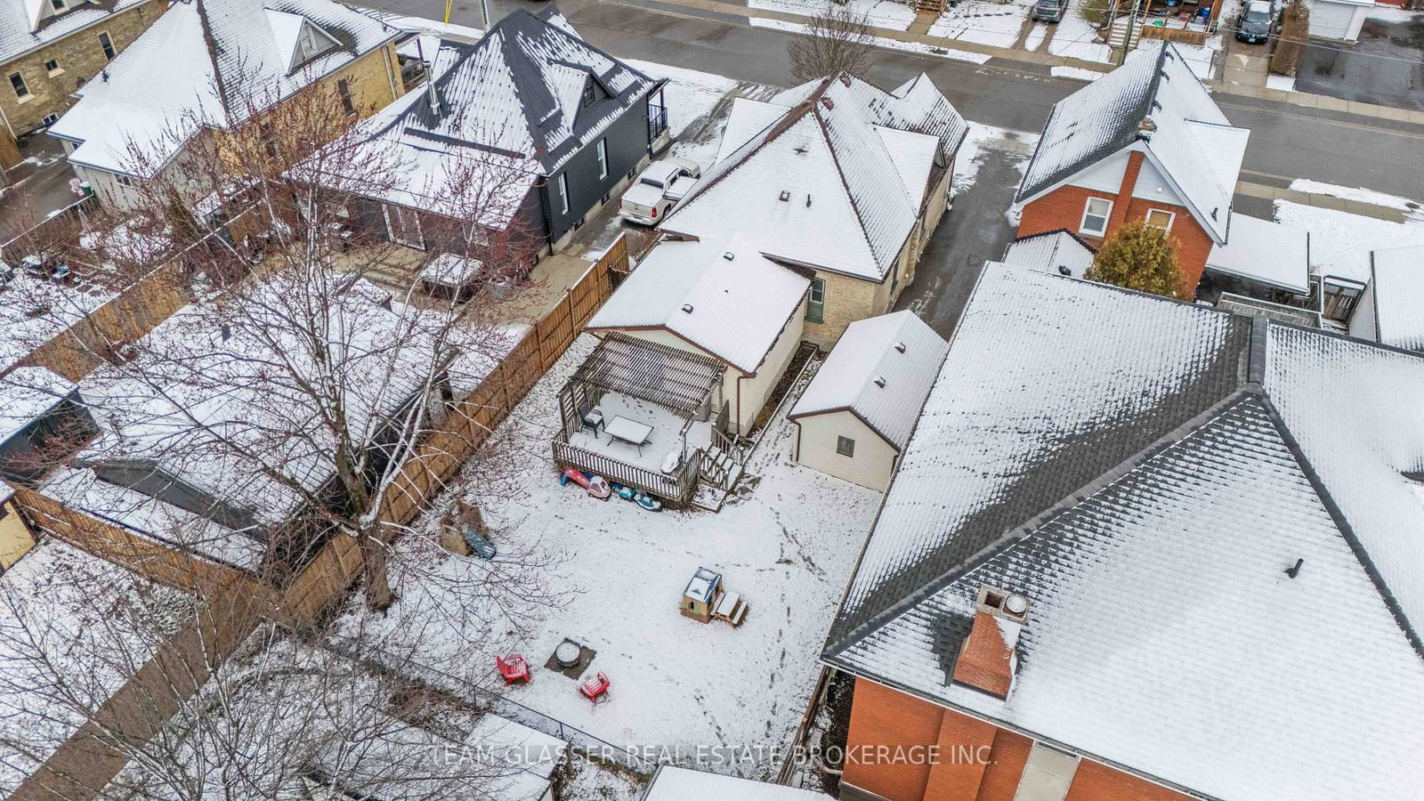 Detached House for sale at 57 LOCUST Street, St. Thomas, Ontario, N5R 2C2 - St. Thomas - MLS: X12886594