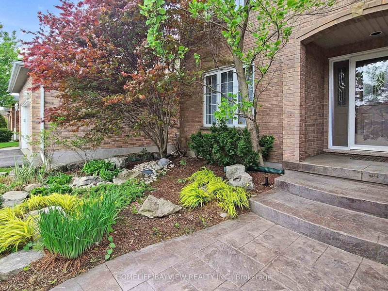 574 Sandbanks Cres, Waterloo, N2V 2K2 | Image 3
