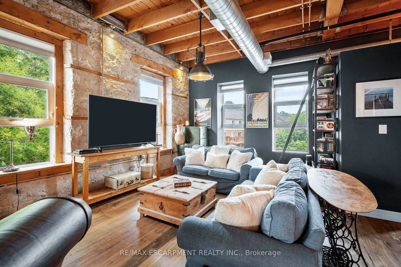 201 - 25 Concession St, Cambridge, N1R 2G6 | Image 3