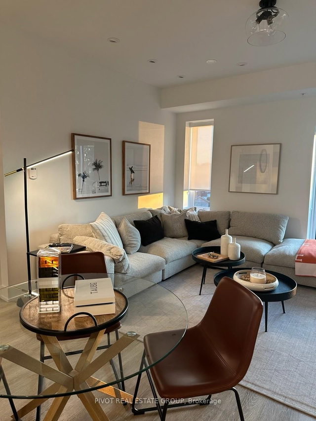 306 - 19A West Street N