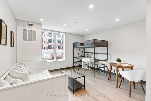 421 - 695 Niagara Street