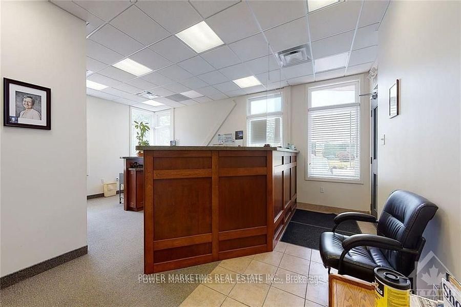 500 Lacolle Way, Unit 300 - Photo 3