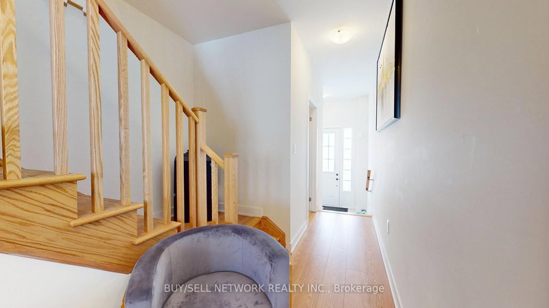 649 Pollock Grve, Peterborough, K9K 0J6 | Image 3