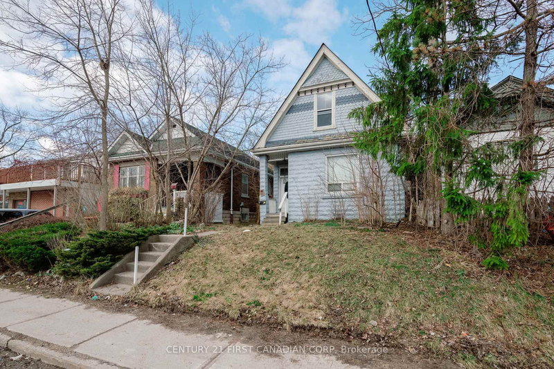 41 High St, London South, N6C 4J7 | Image 2