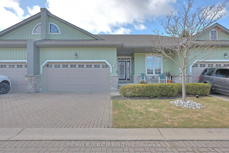 13 Oakwood Links Lane