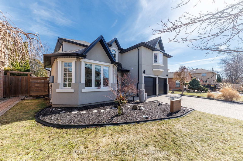 7 Sarah Crt, St. Catharines, L2S 3R6 | Image 3