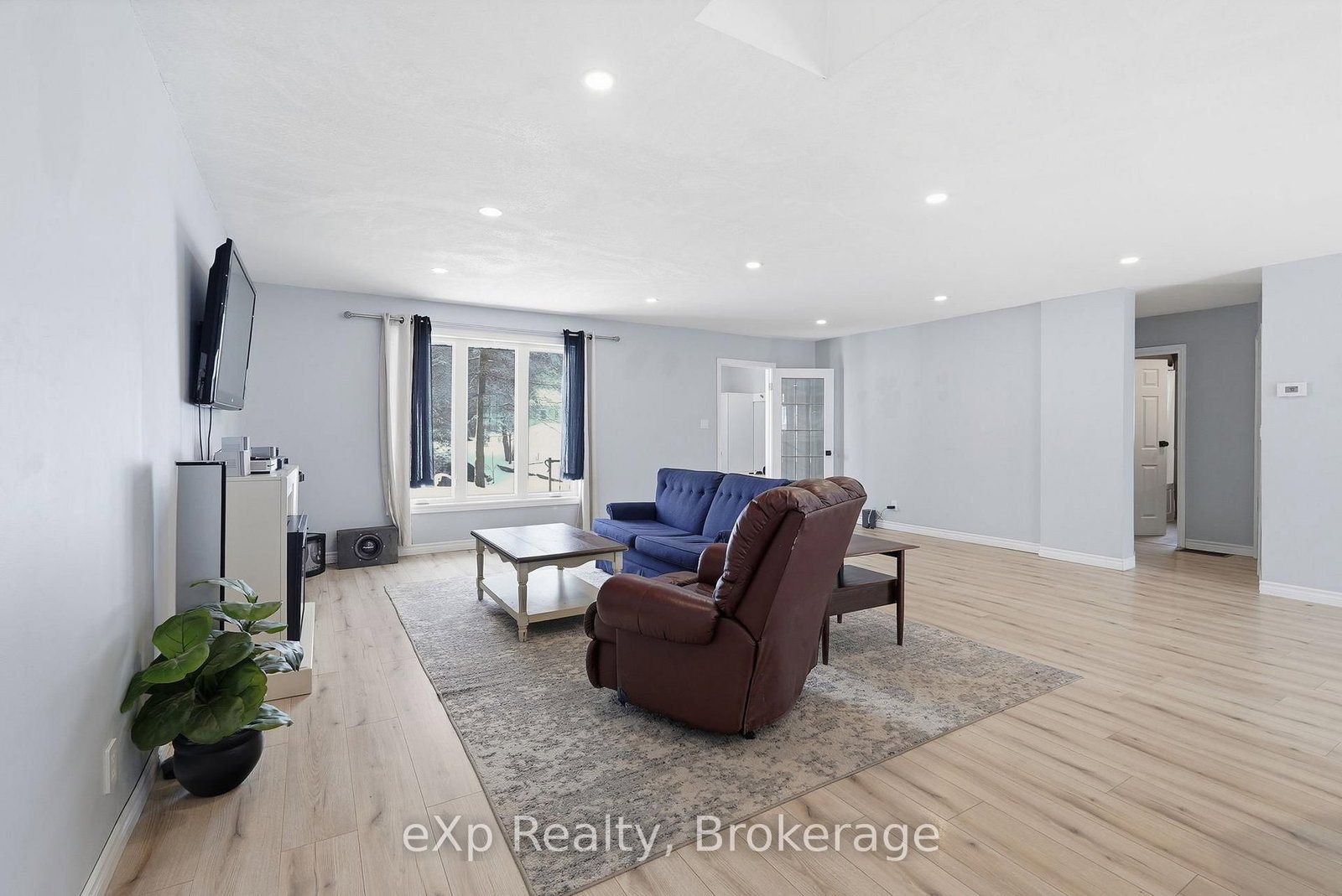 60 Main Street E • Mapleton, ON photo 10