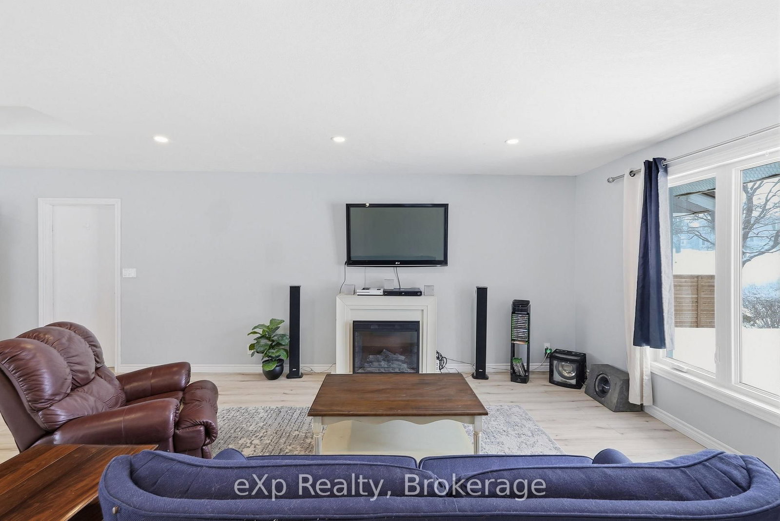 60 Main Street E • Mapleton, ON photo 11