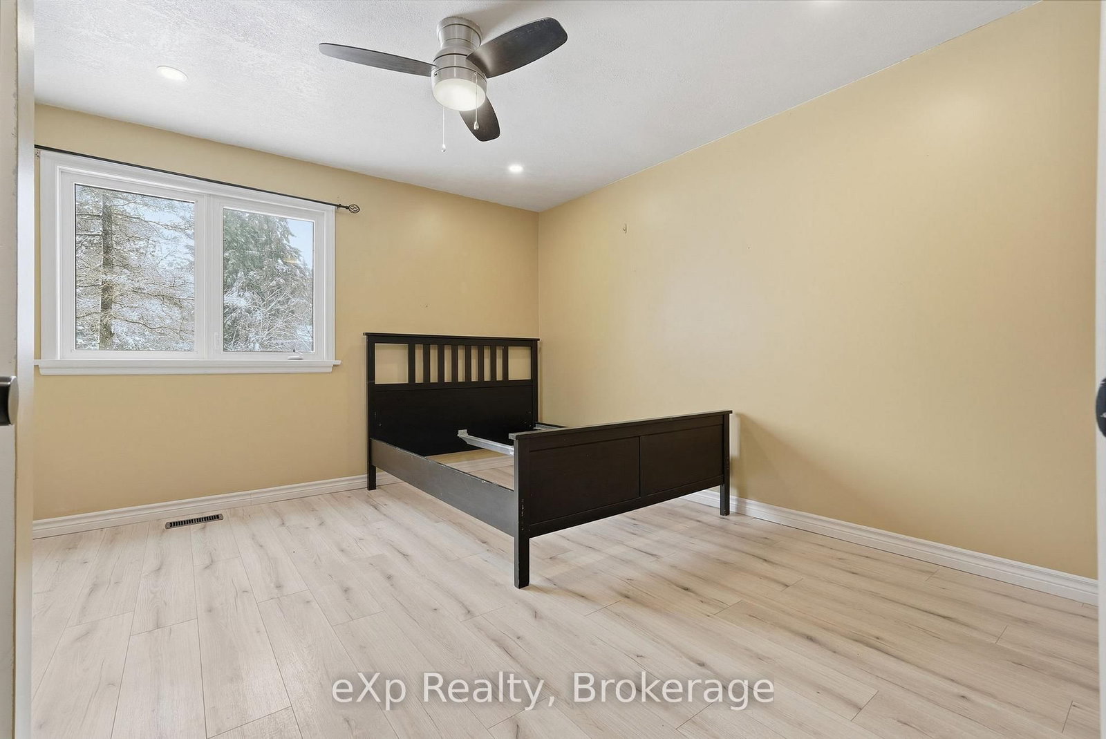 60 Main Street E • Mapleton, ON photo 15