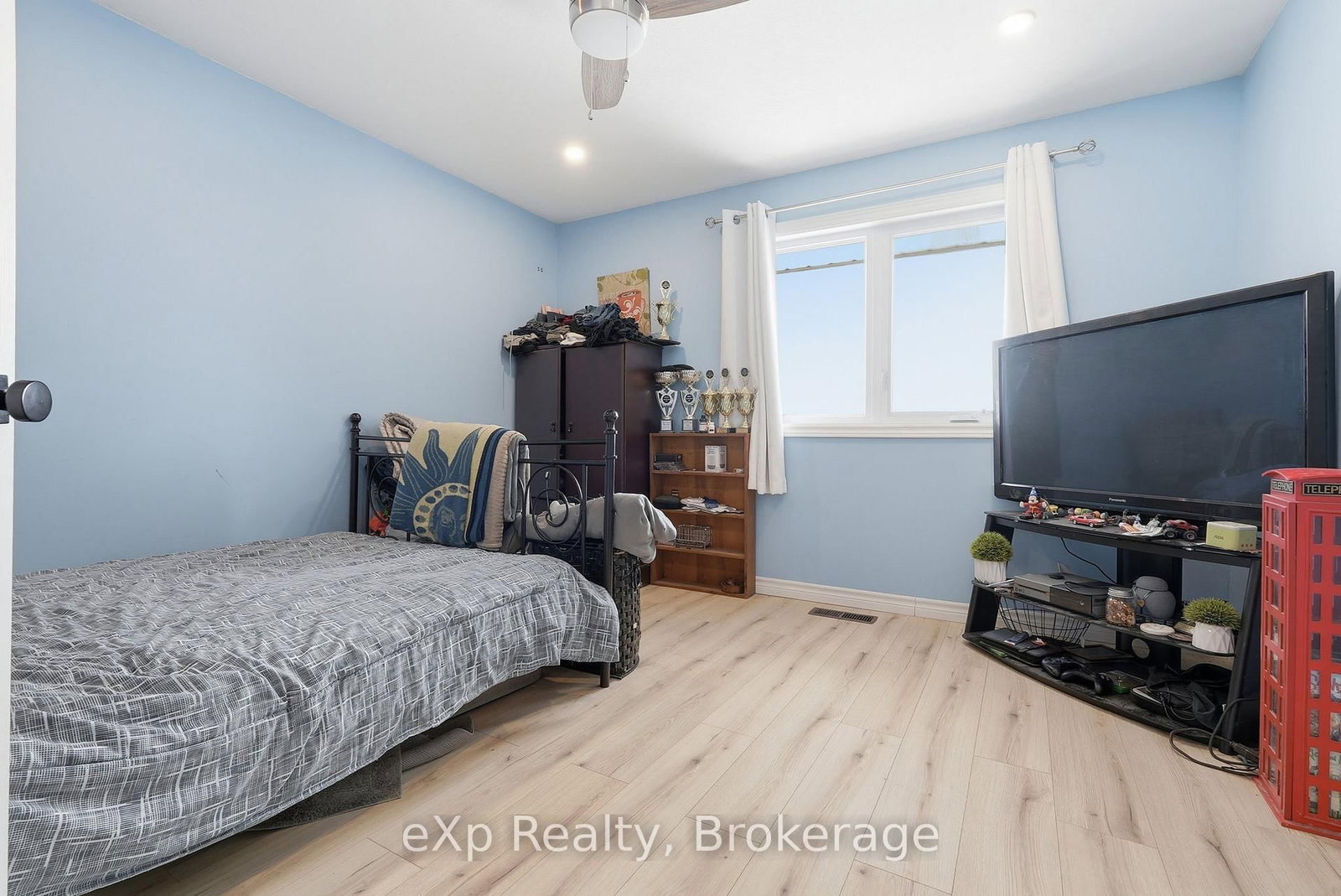 60 Main Street E • Mapleton, ON photo 17