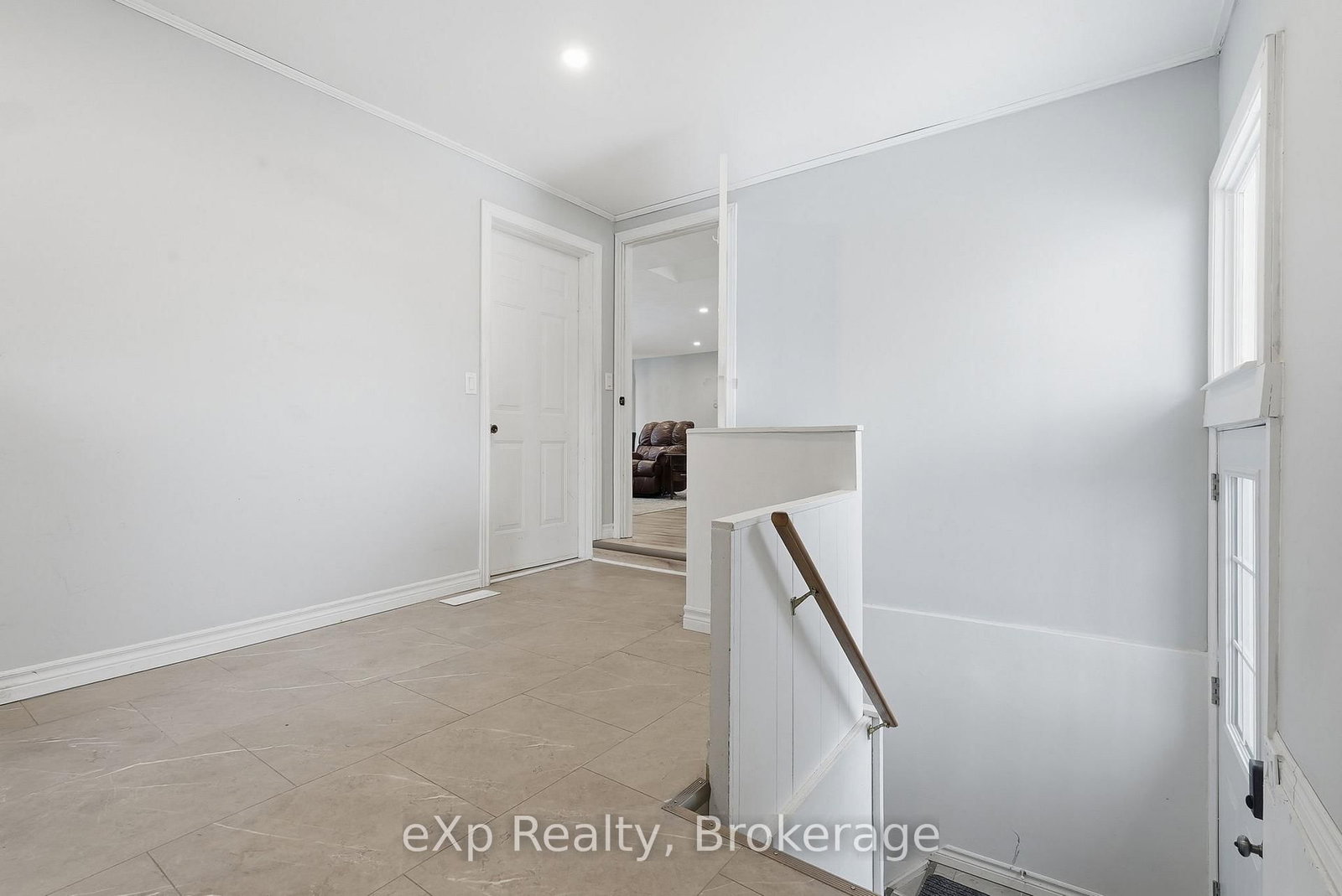 60 Main Street E • Mapleton, ON photo 18