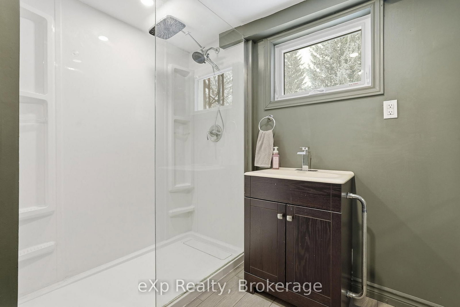 60 Main Street E • Mapleton, ON photo 24