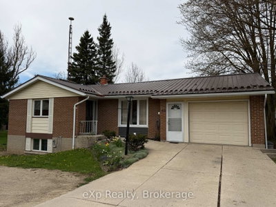 60 Main Street E • Mapleton, ON photo 3