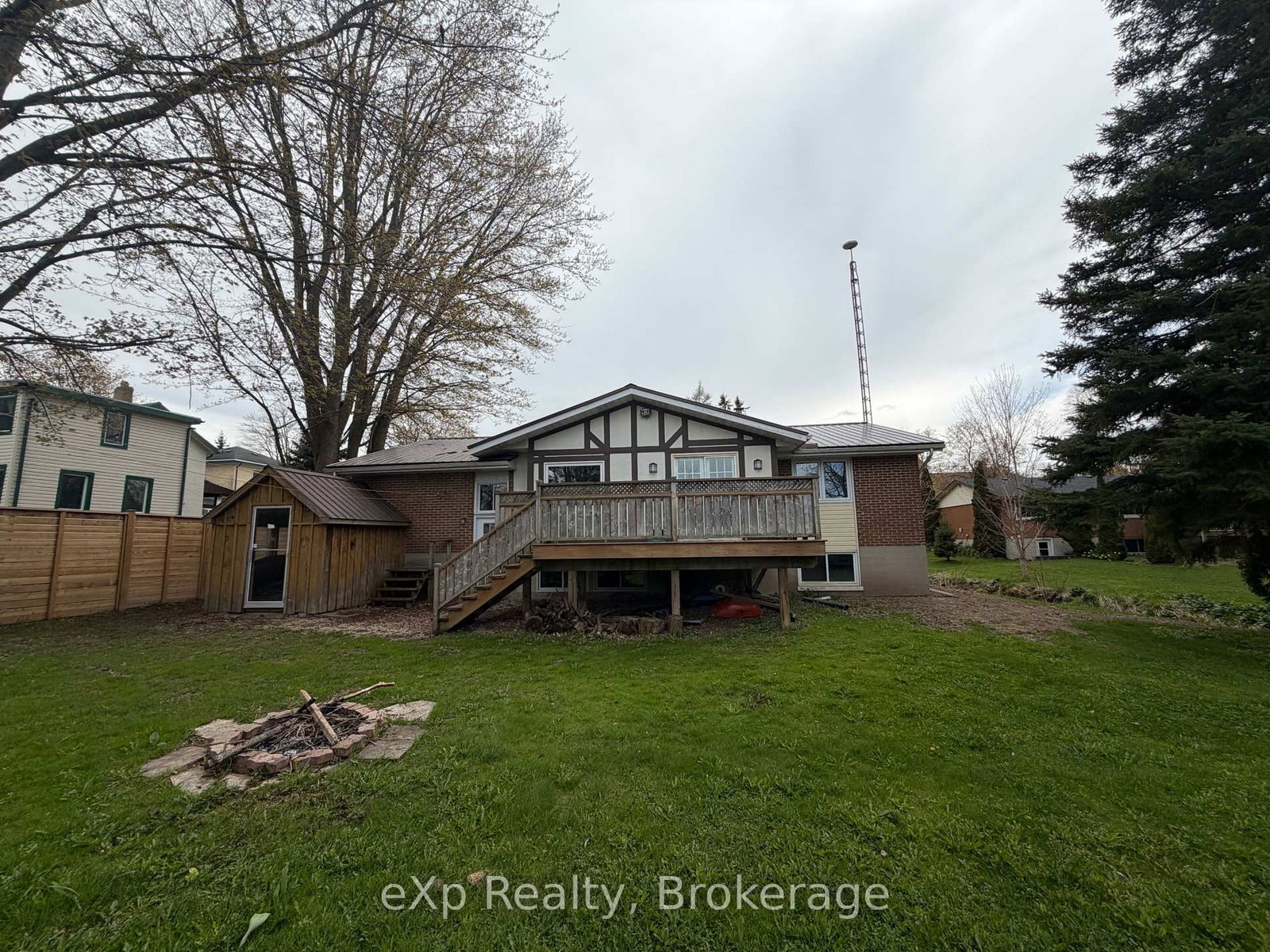 60 Main Street E • Mapleton, ON photo 32