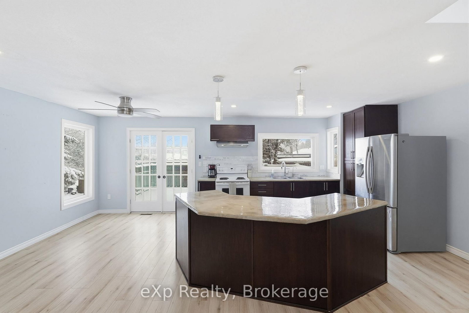 60 Main Street E • Mapleton, ON photo 8