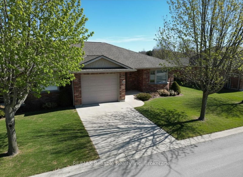 15 Bayfield Mews Lane, Bluewater, N0M 1G0 | Image 3