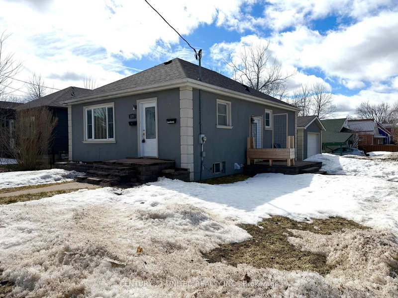 Upper - 685 Armour Rd, Peterborough, K9H 1Z5 | Image 2