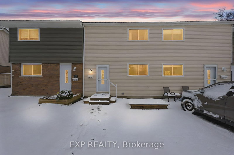 F5 - 400 Westwood Dr, Cobourg, K9A 2B6 | Image 2