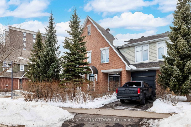 145 Manorhill Private, Ottawa, K1H 2J3 | Image 2
