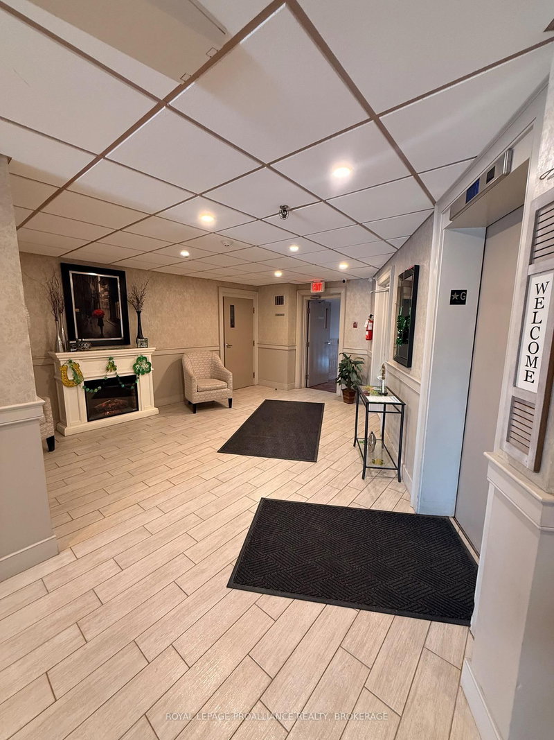 611 - 358 Queen Mary Rd, Kingston, K7M 7E8 | Image 3