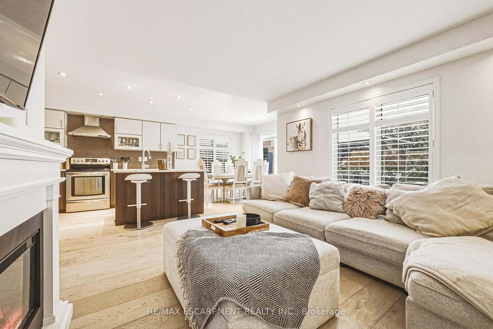 Detached House for sale at 108 CLEGHORN Drive, Hamilton, Ontario, L0R 1C0 - Binbrook - MLS: X12888148