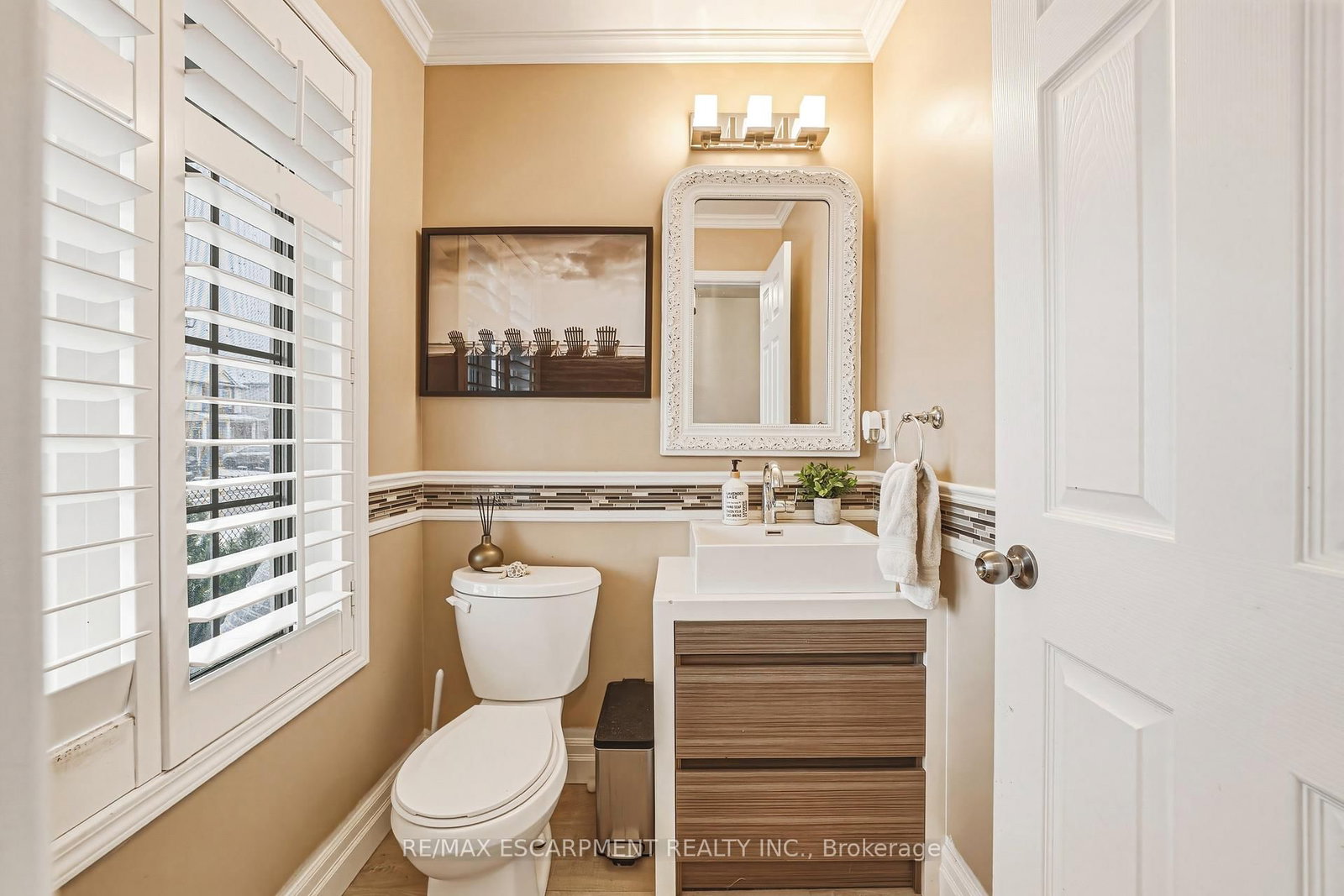 Detached House for sale at 108 CLEGHORN Drive, Hamilton, Ontario, L0R 1C0 - Binbrook - MLS: X12888148