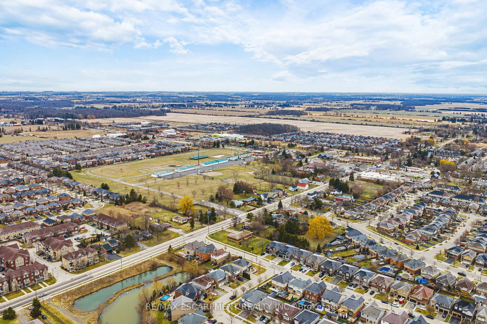 Detached House for sale at 108 CLEGHORN Drive, Hamilton, Ontario, L0R 1C0 - Binbrook - MLS: X12888148