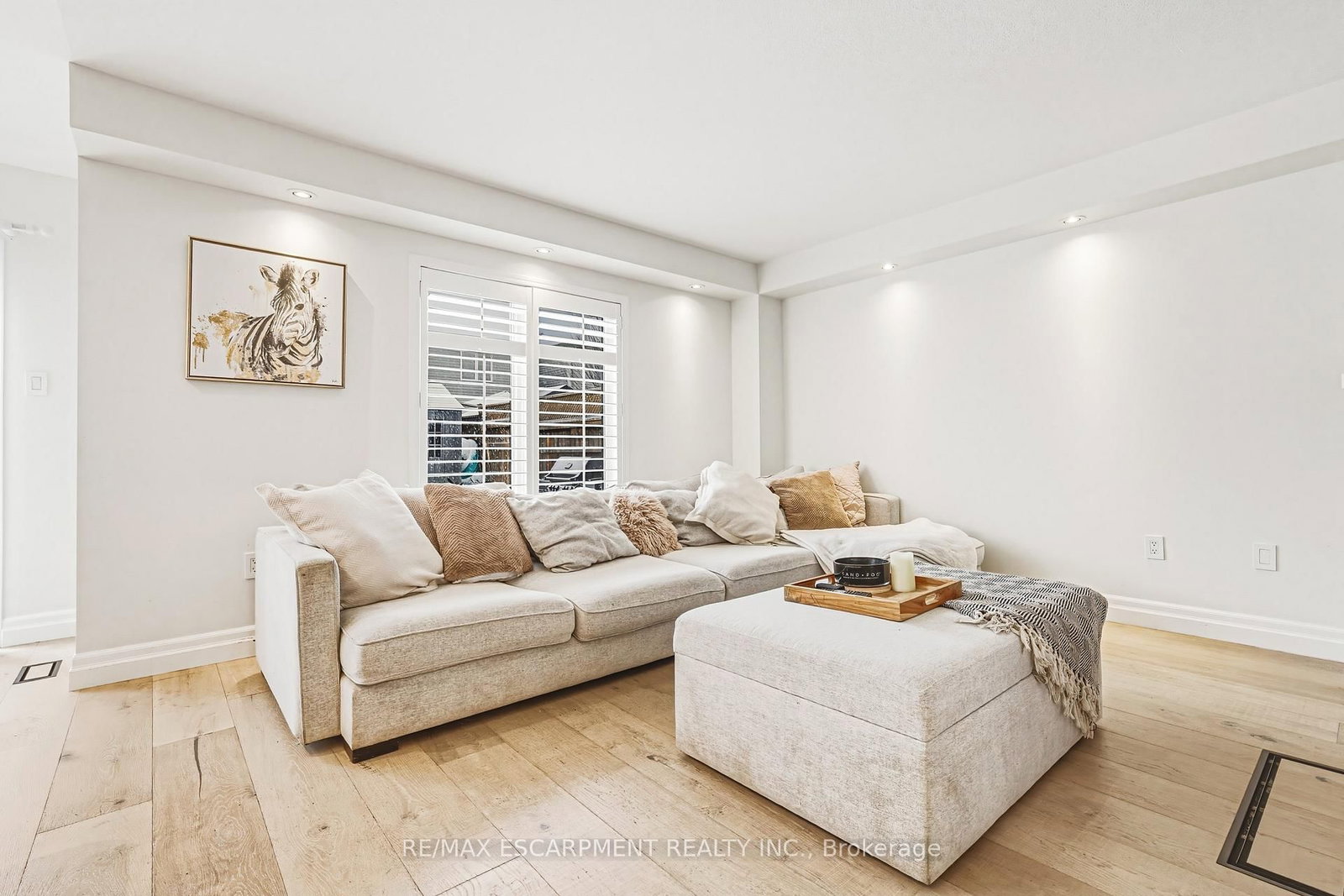 Detached House for sale at 108 CLEGHORN Drive, Hamilton, Ontario, L0R 1C0 - Binbrook - MLS: X12888148