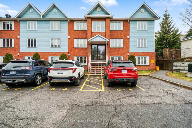 D6 - 160 Edwards Street