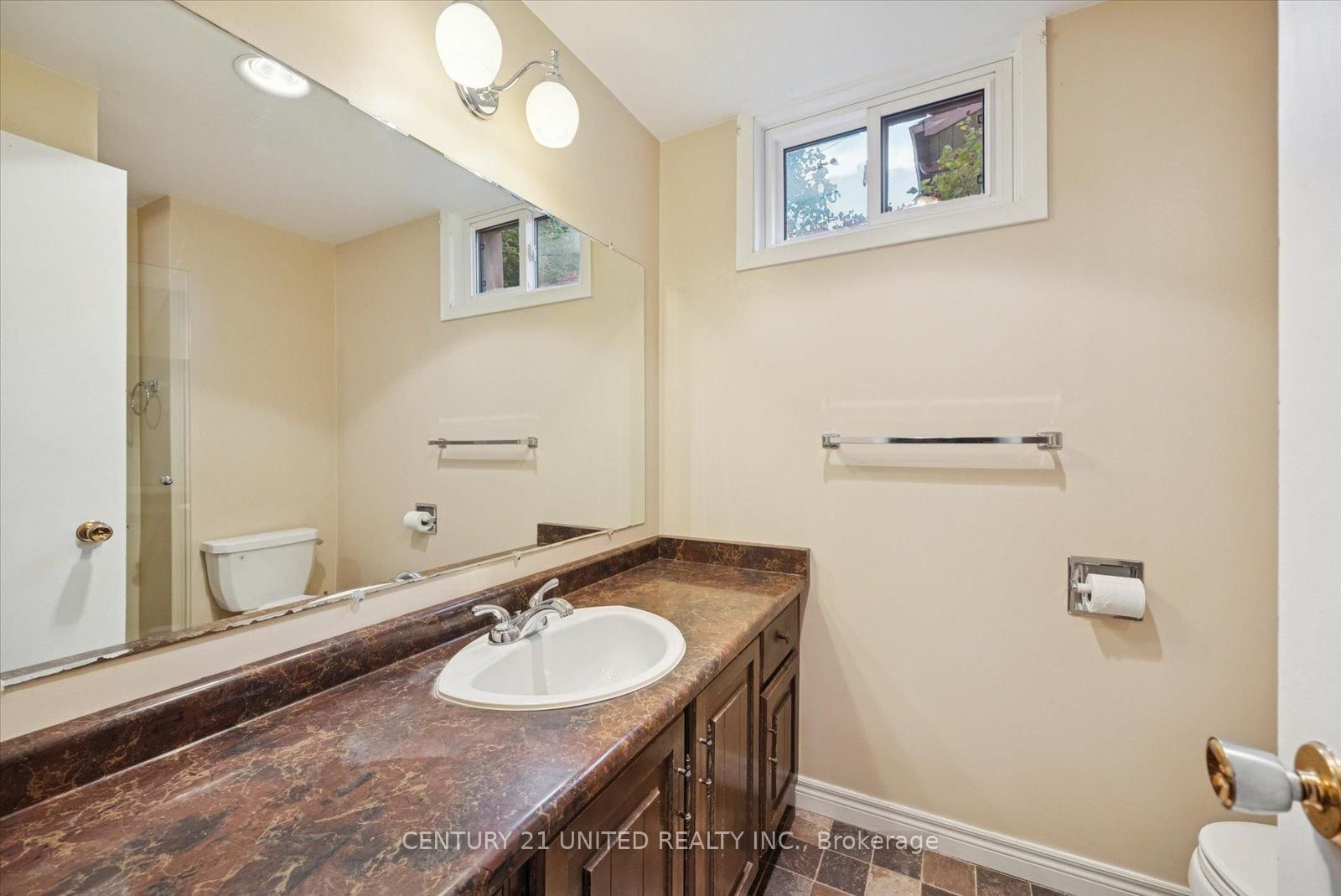 Detached House for sale at 1551 Cherryhill Road, Peterborough, Ontario, K9K 1A7 - Monaghan Ward 2 - MLS: X12888396