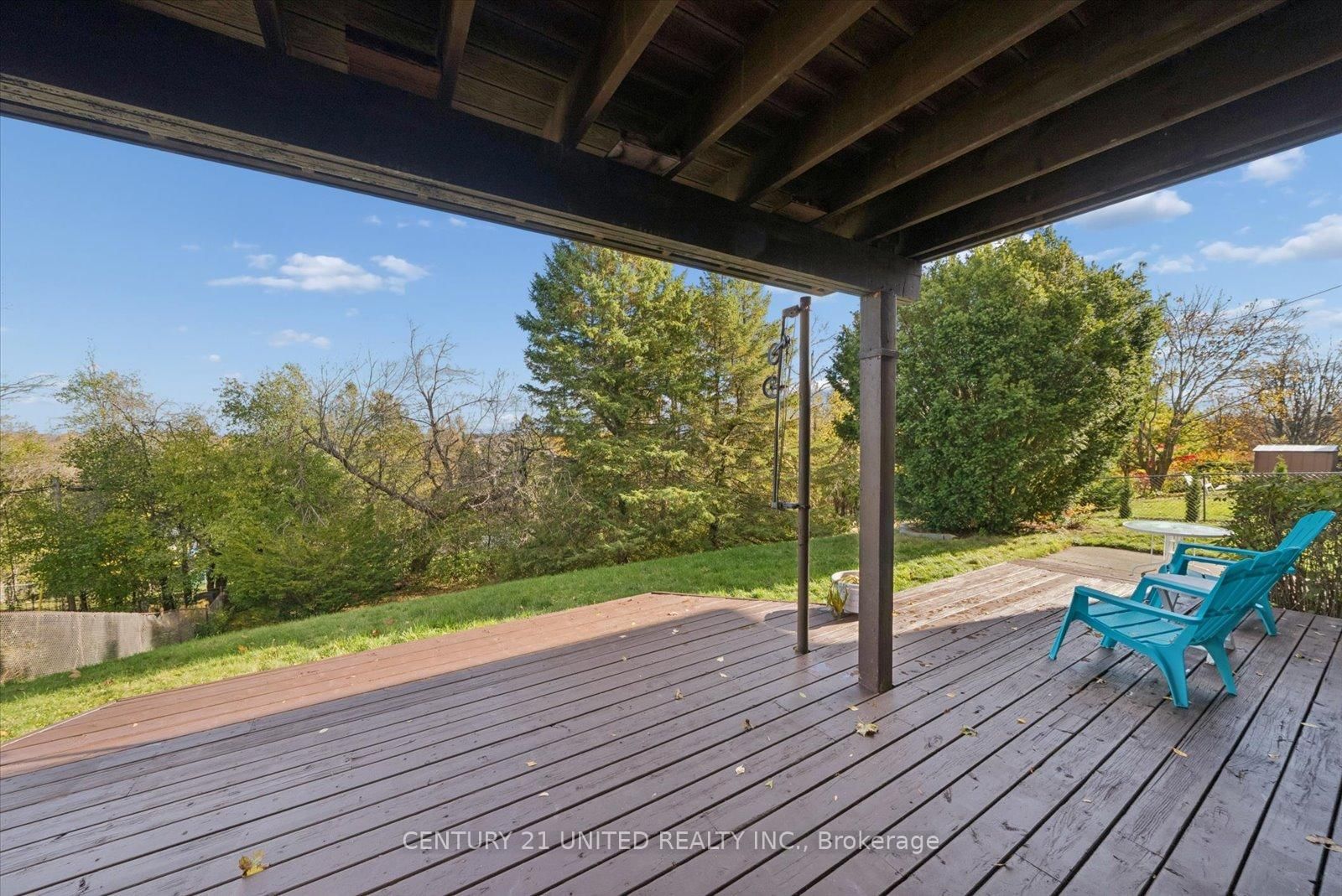 Detached House for sale at 1551 Cherryhill Road, Peterborough, Ontario, K9K 1A7 - Monaghan Ward 2 - MLS: X12888396