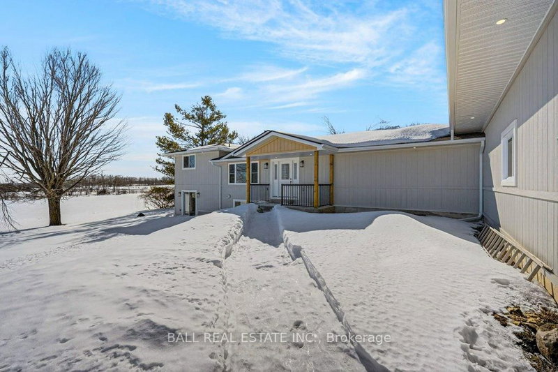 73 Lakeview Cres, Kawartha Lakes, K0M 1A0 | Image 2