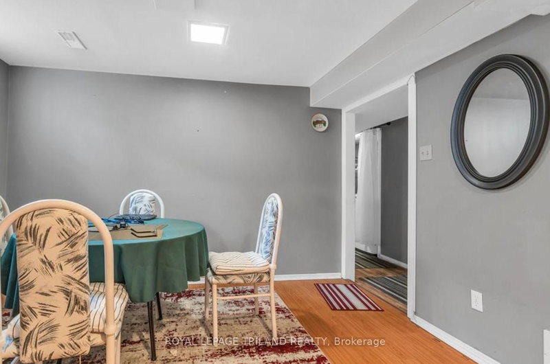 B - 197A Cedarvale Cres, Waterloo, N2L 4T3 | Image 3