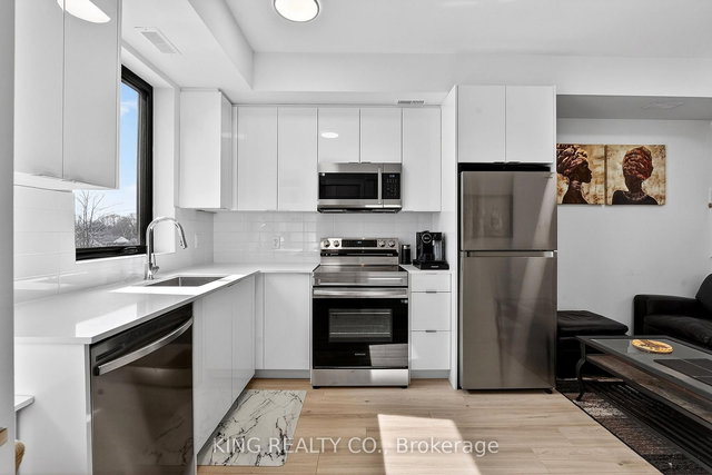 302 - 7277 Wilson Crescent